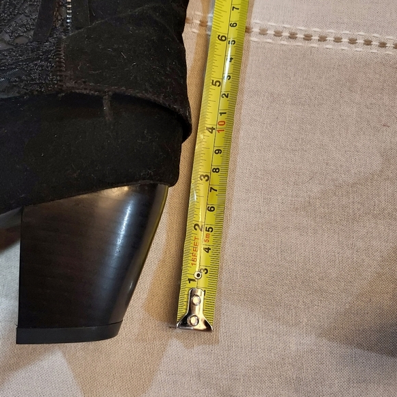 Black Knee high boots. 7.5 us/38eur - Picture 5 of 8